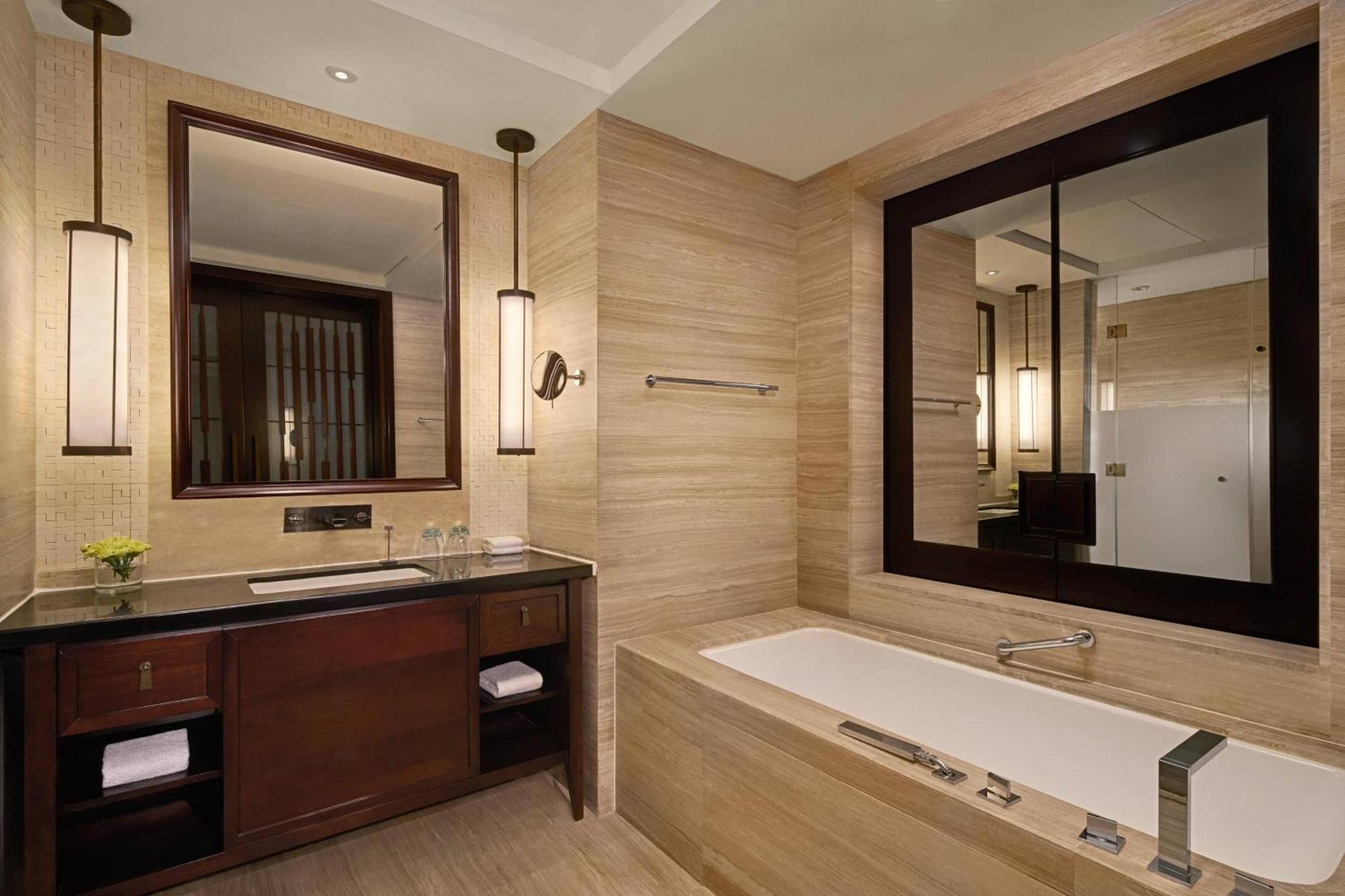 Sheraton Shenzhou Peninsula Resort Ваньнин Экстерьер фото